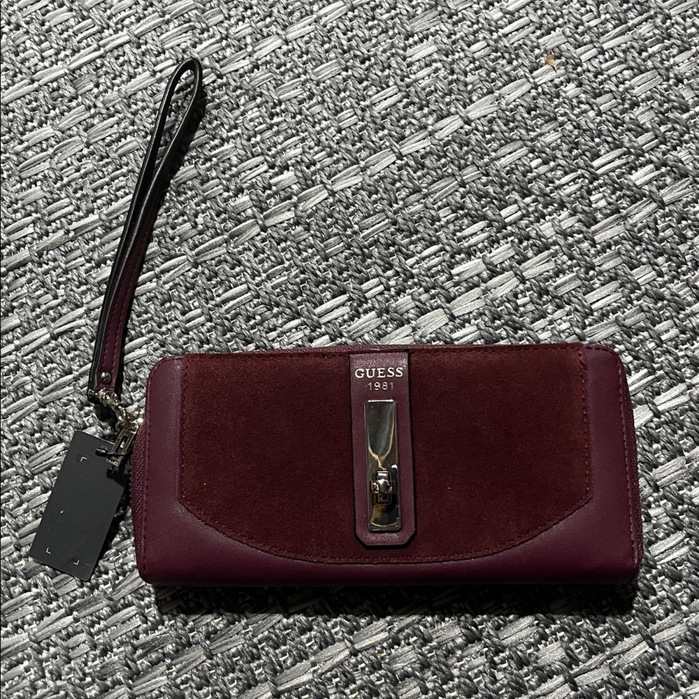 READ Guess | Faux-Suede And Leather Kingsley Clutch
